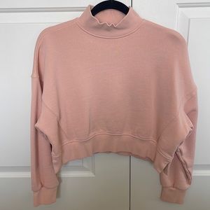 Forever 21 Pink Cropped Sweatshirt - Small